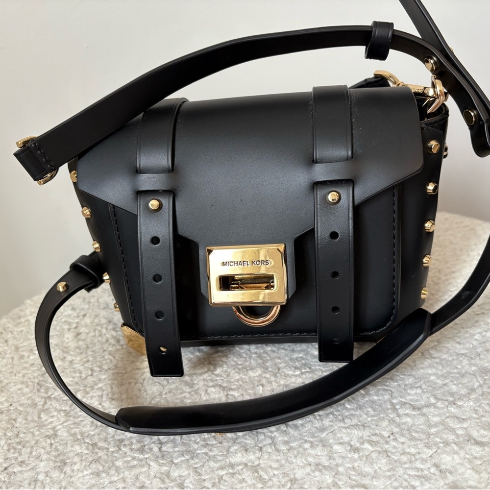 🔥100% Authentic MICHAEL KORS Manhattan Small Messenger Crossbody Bag 🔥 - Picture 9 of 11